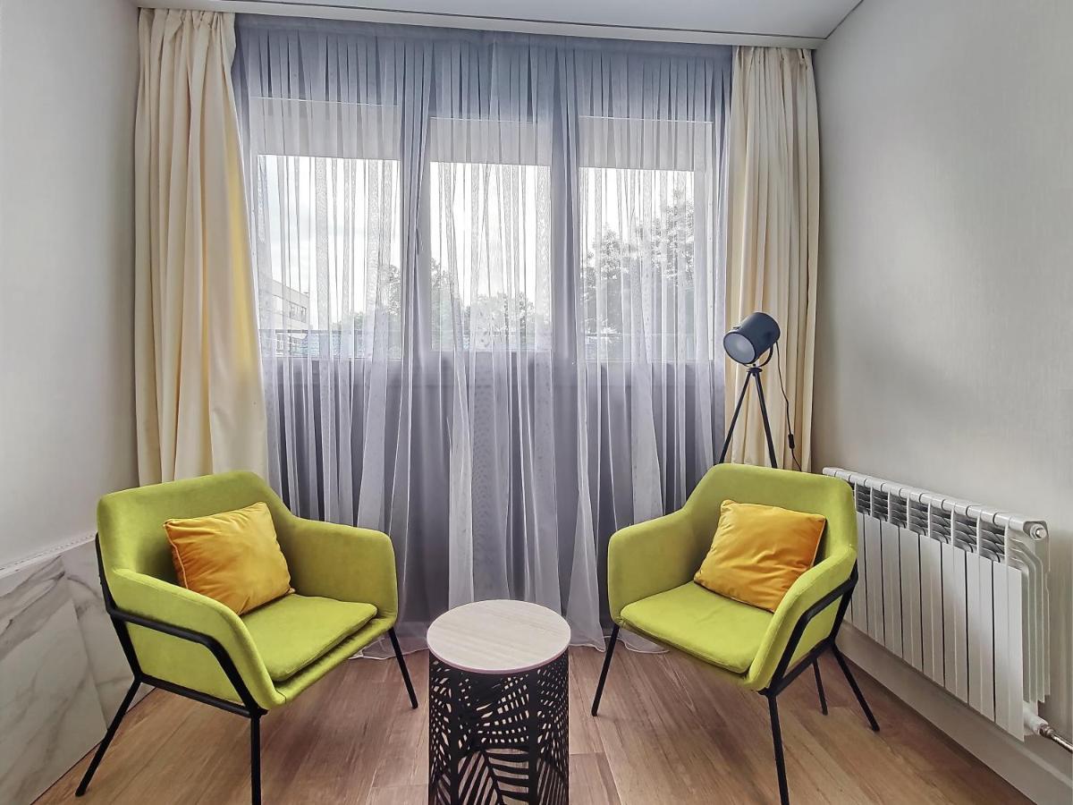 Апартаменты На Арбате 36 Кв2 Almaty Esterno foto